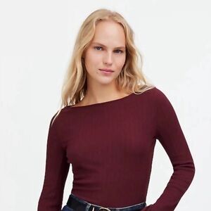 GAP Size XS Cotton The Modern Tee Deep Red Purple Wine Long Sleeve Boatneck